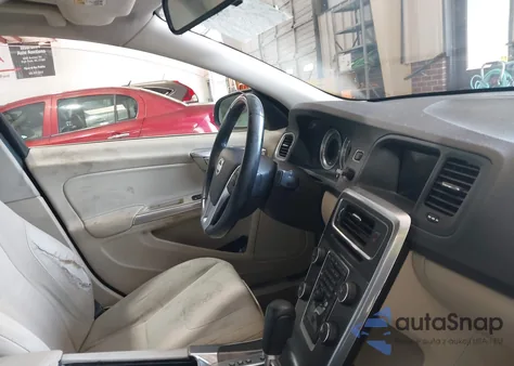 2012 Volvo S60 T5 из США, поврежденный, VIN YV1622FS4C2046278